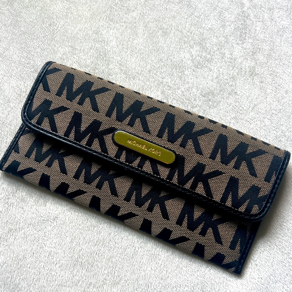 Michael Kors large flat logo wallet